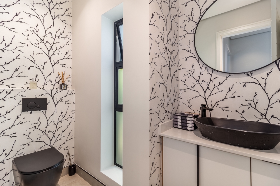 6 Bedroom Property for Sale in Pearl Valley at Val de Vie Western Cape